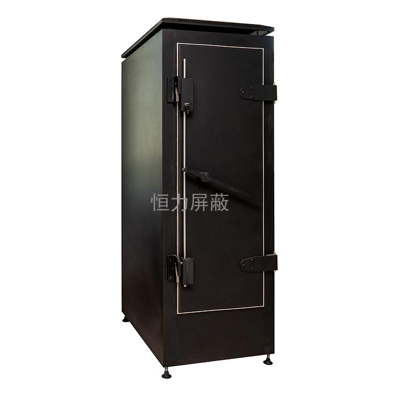 HLS-G型-2米高常用服务器屏蔽机柜